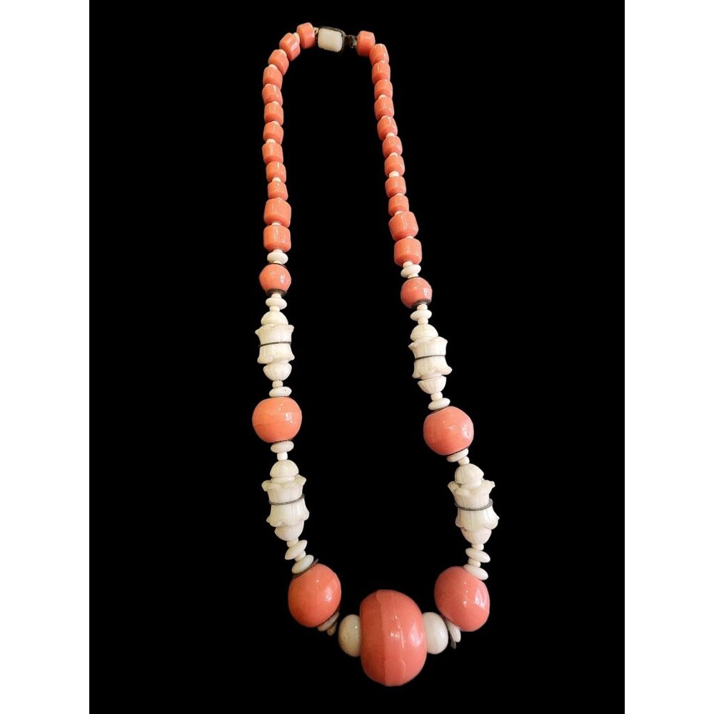 Beautiful Vintage Czechoslovakia Glass Necklace (A4652)